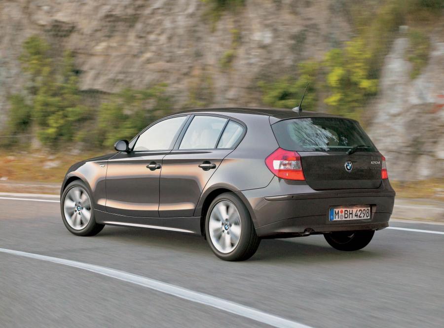  BMW 1-Series 5-Door 2005 года  (фото 178 из 187)